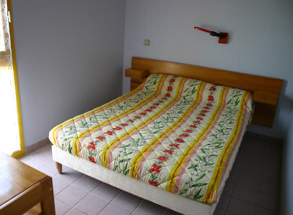 HLOAQU04001WBCGO_4