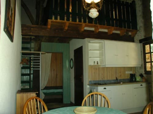 HLOAQU047FS001VU_LGC090A_CuisineSejour