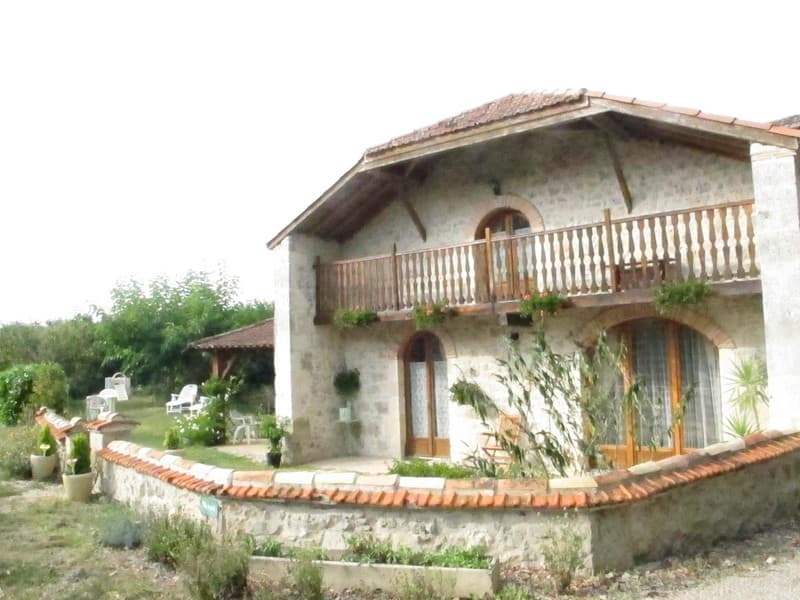 HLOAQU047FS0025Q_LGC209_SAINTSALVY_maisonetjardinbis.jpg