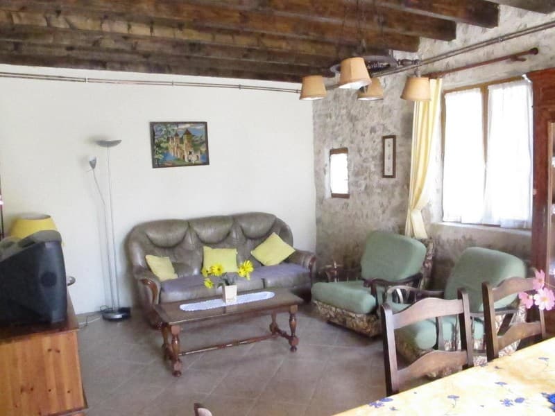 HLOAQU047FS0025Q_LGC209_SAINTSALVY_sejoursalonbis.jpg