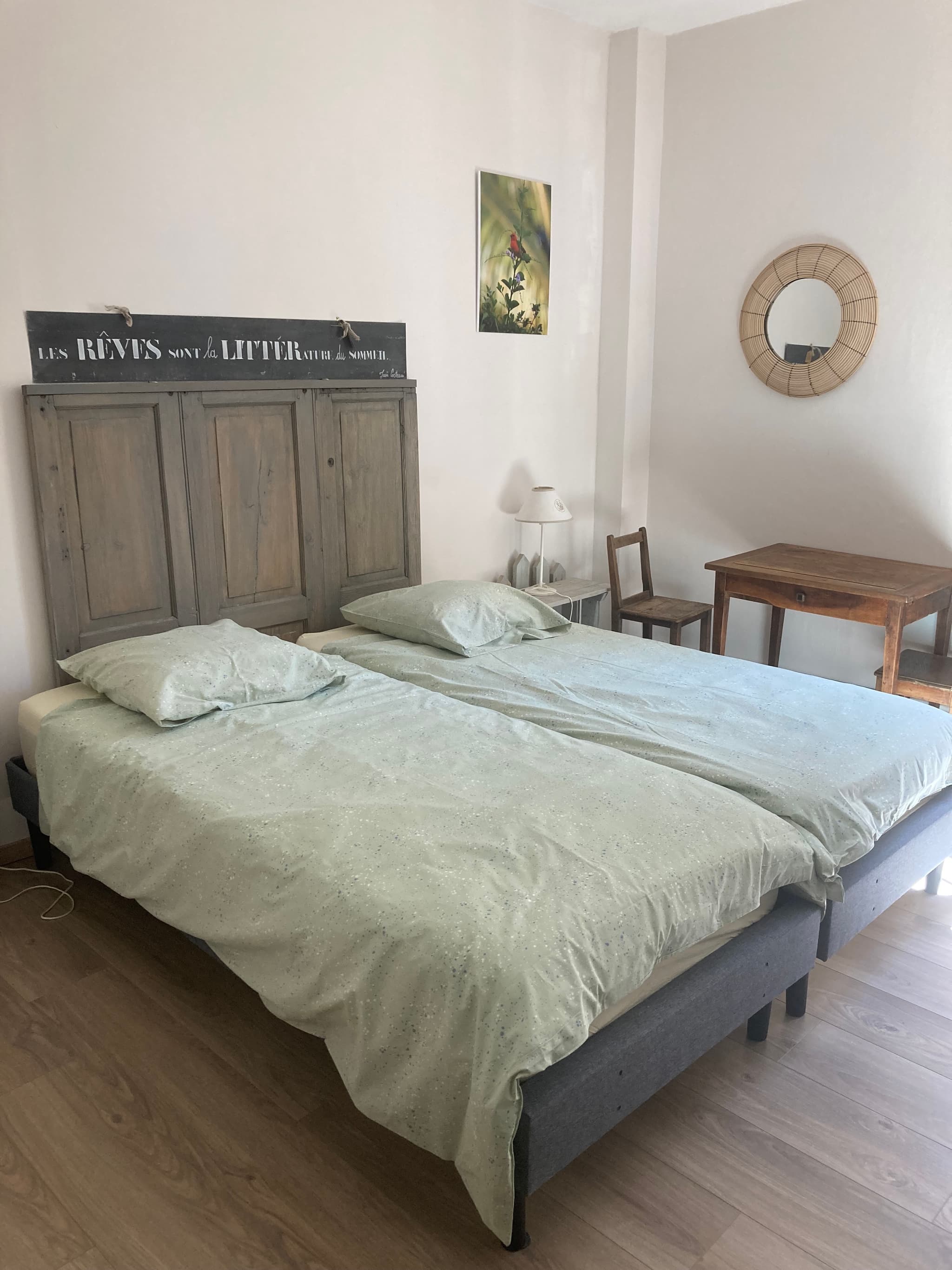 HLOAQU047V50BYUC_MOTHES DE BLANCHE_chambre liquidambar