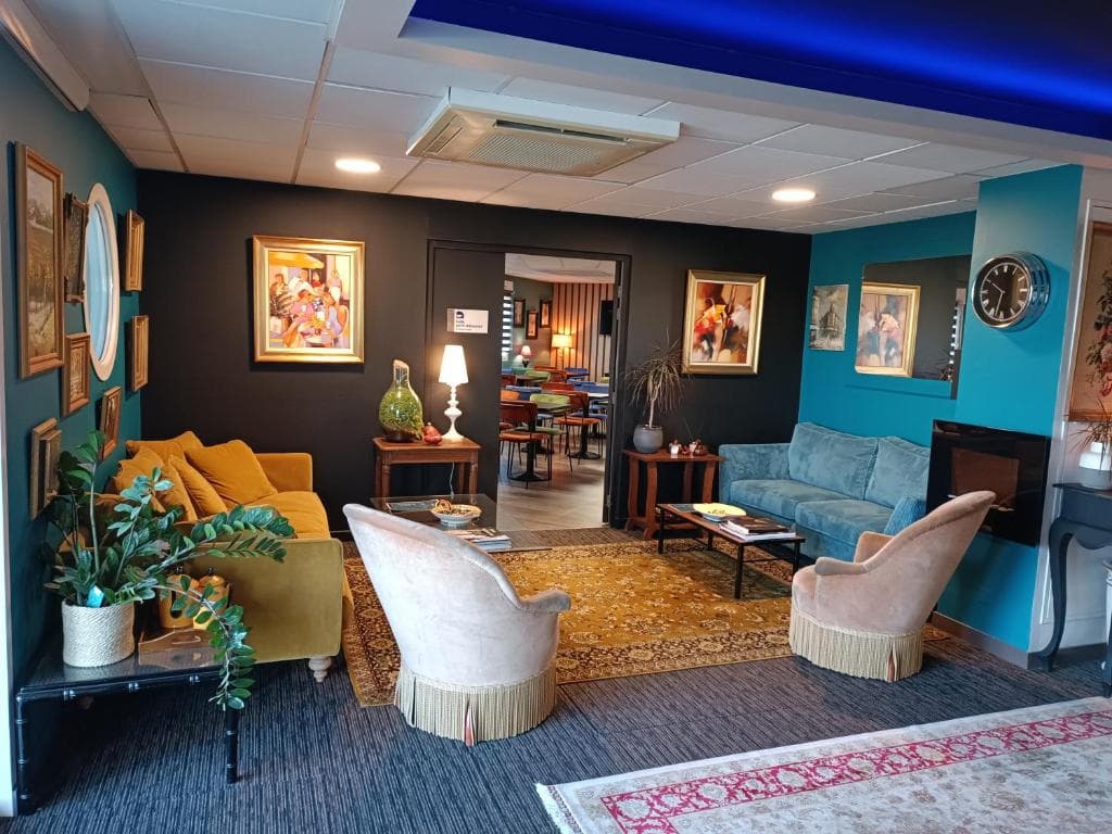 Hotel Kyriad Brive Ouest 4