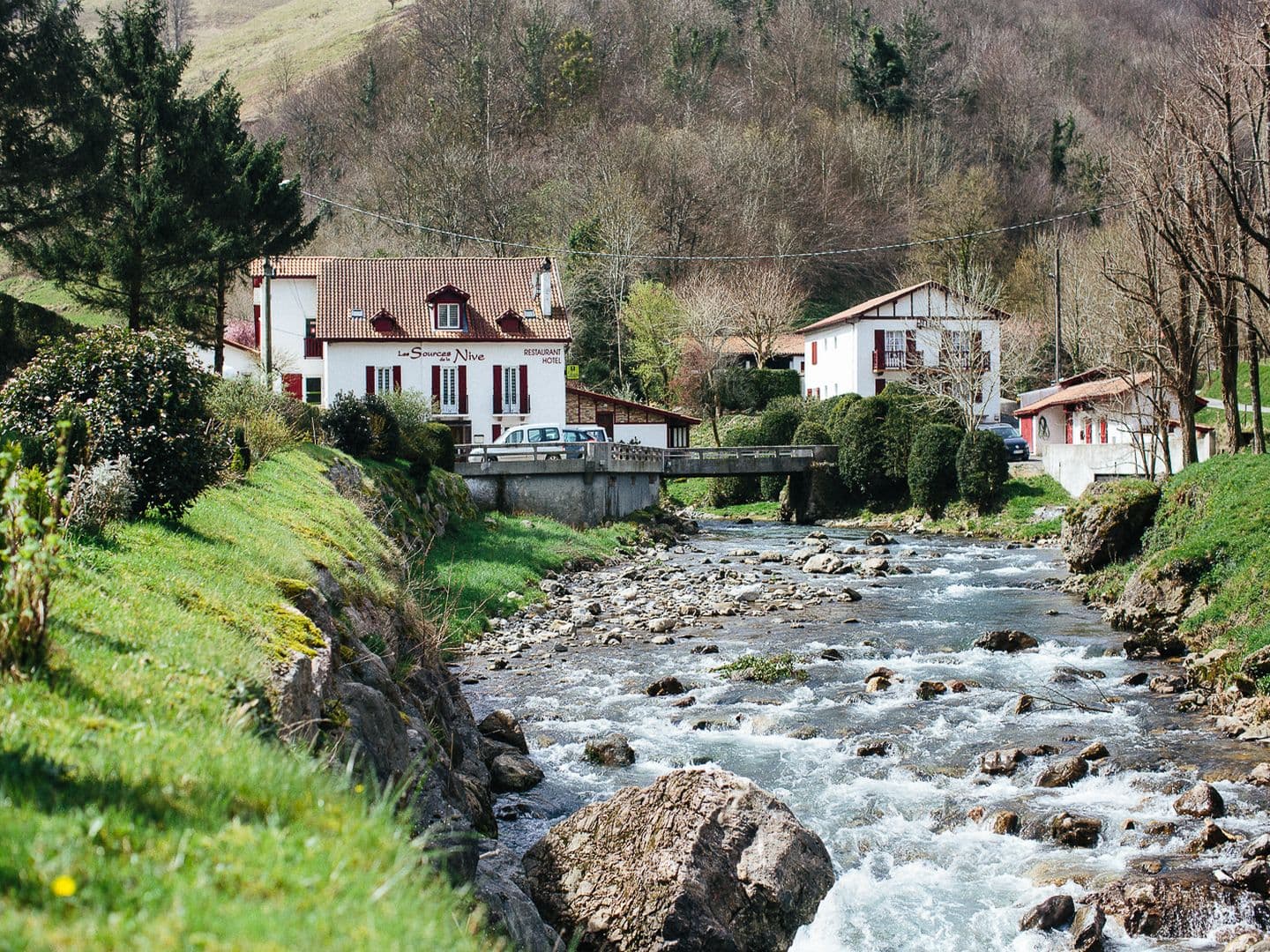 Hôtel Les Sources de la Nive - environnement rivière - Estérençuby