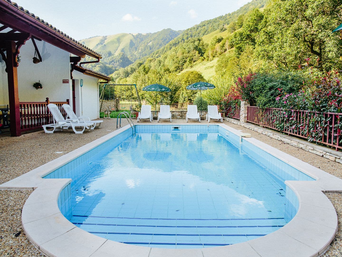 Hôtel Les Sources de la Nive - piscine chauffée - Estérençuby