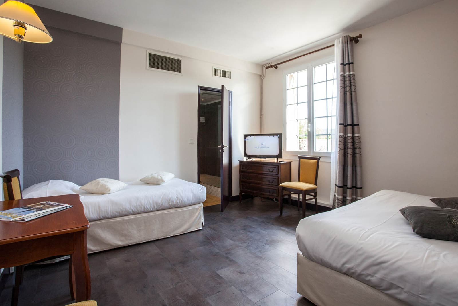 Hotel restaurant plaisance