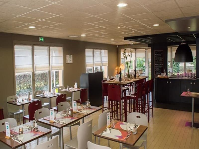 hotelcampanile-agen-salle-destination-agen-tourisme