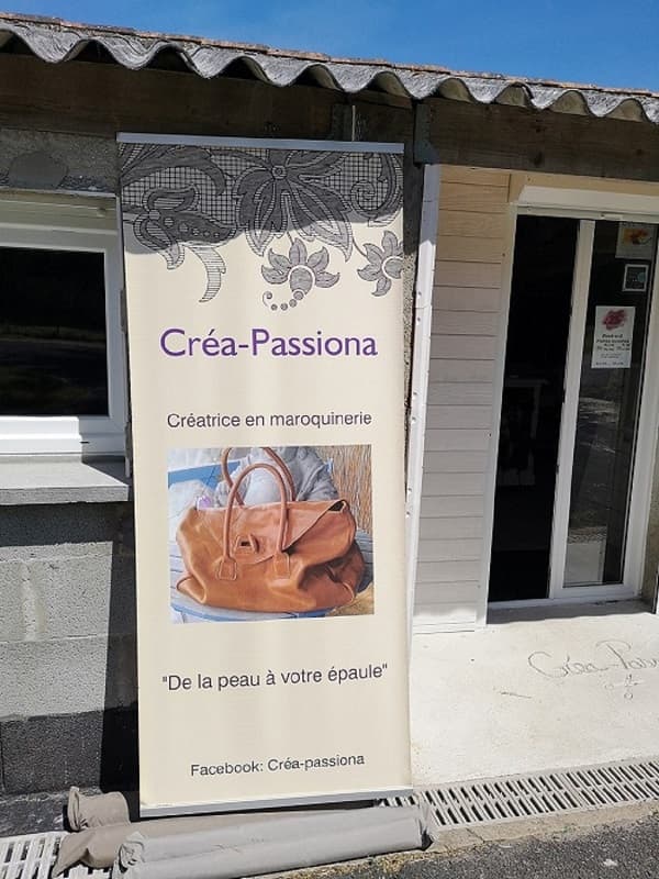 ATELIER MAROQUINERIE - COUTURE " Créa-Passiona",attenant à la maison d'hôtes