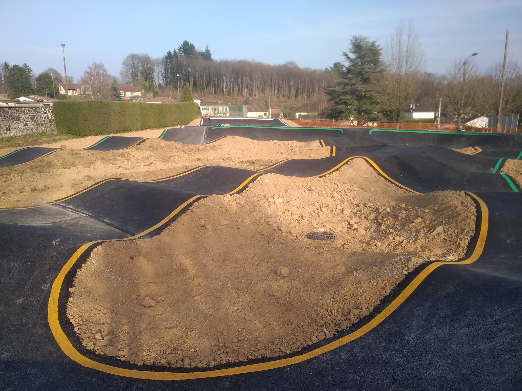 Piste pumptrack goudronnée en Limousin