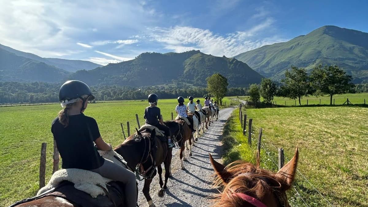 Balade à poney ou à cheval découverte de la vallée d'Aspe
