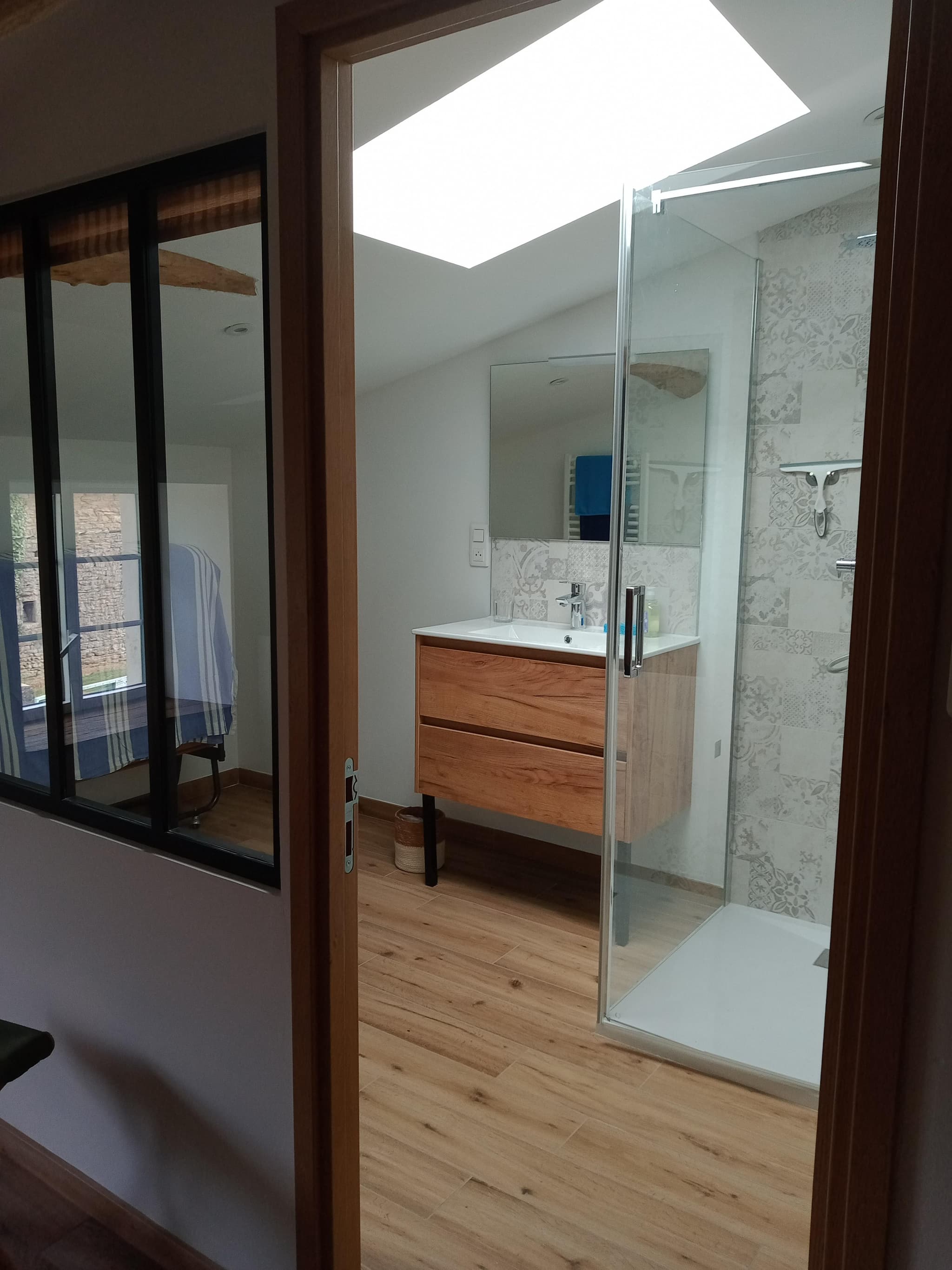 Exireuil chambre familiale modulable SDB