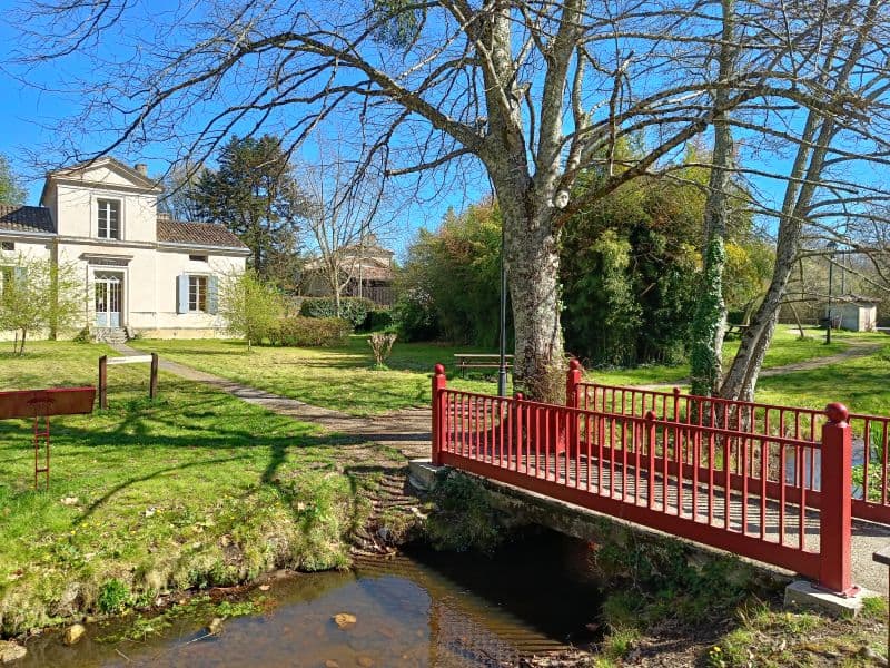 Aire de l'arburetum