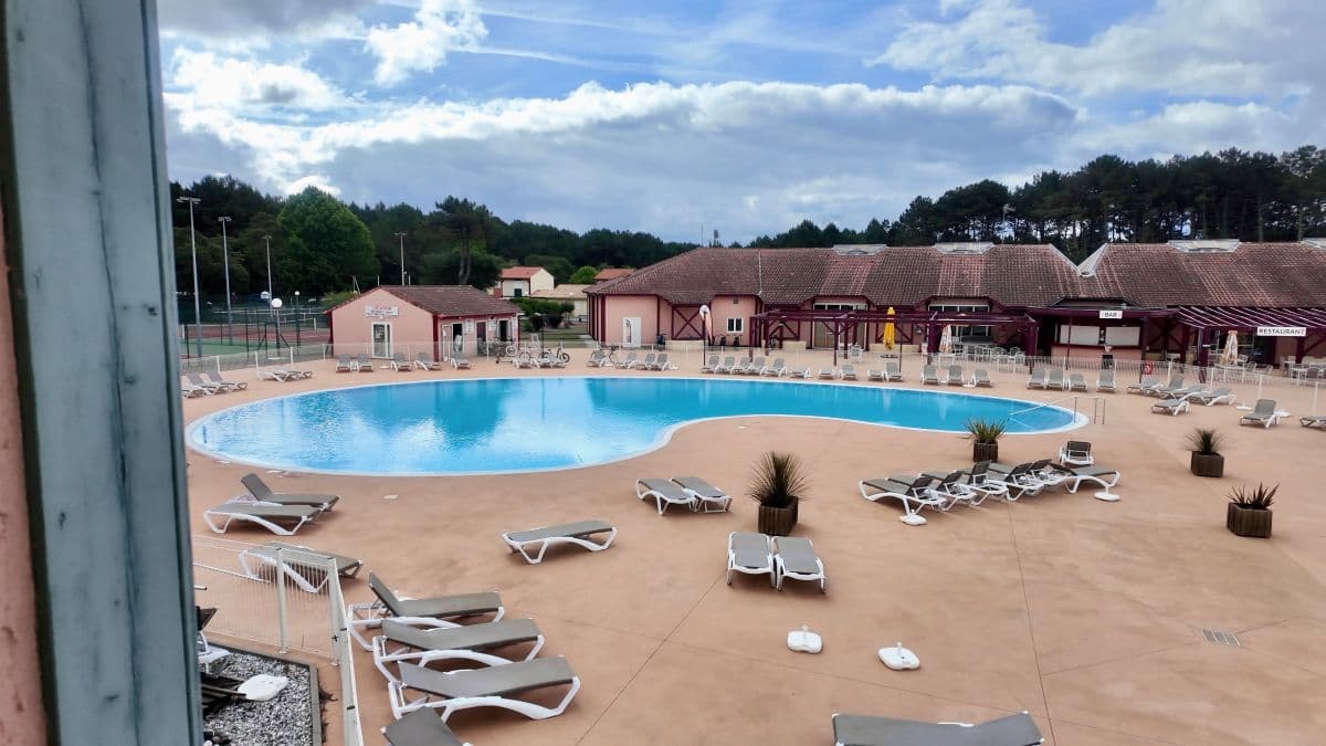 Jeunesse piscine 07 Landes atlantique sud soustons