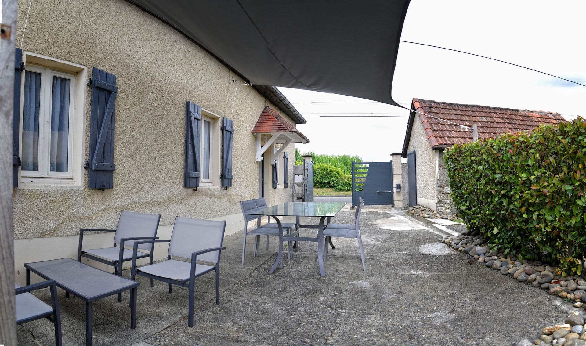 L'Hoste do Lacq-exterieur1