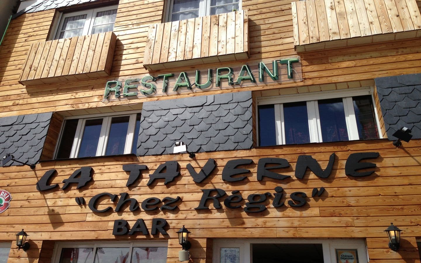 LA TAVERNE 1440IMG_7280