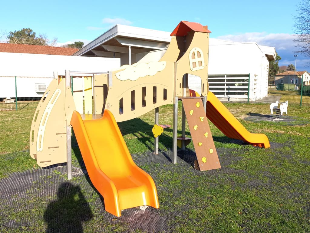 LIT_Aire de jeux skate park TS2