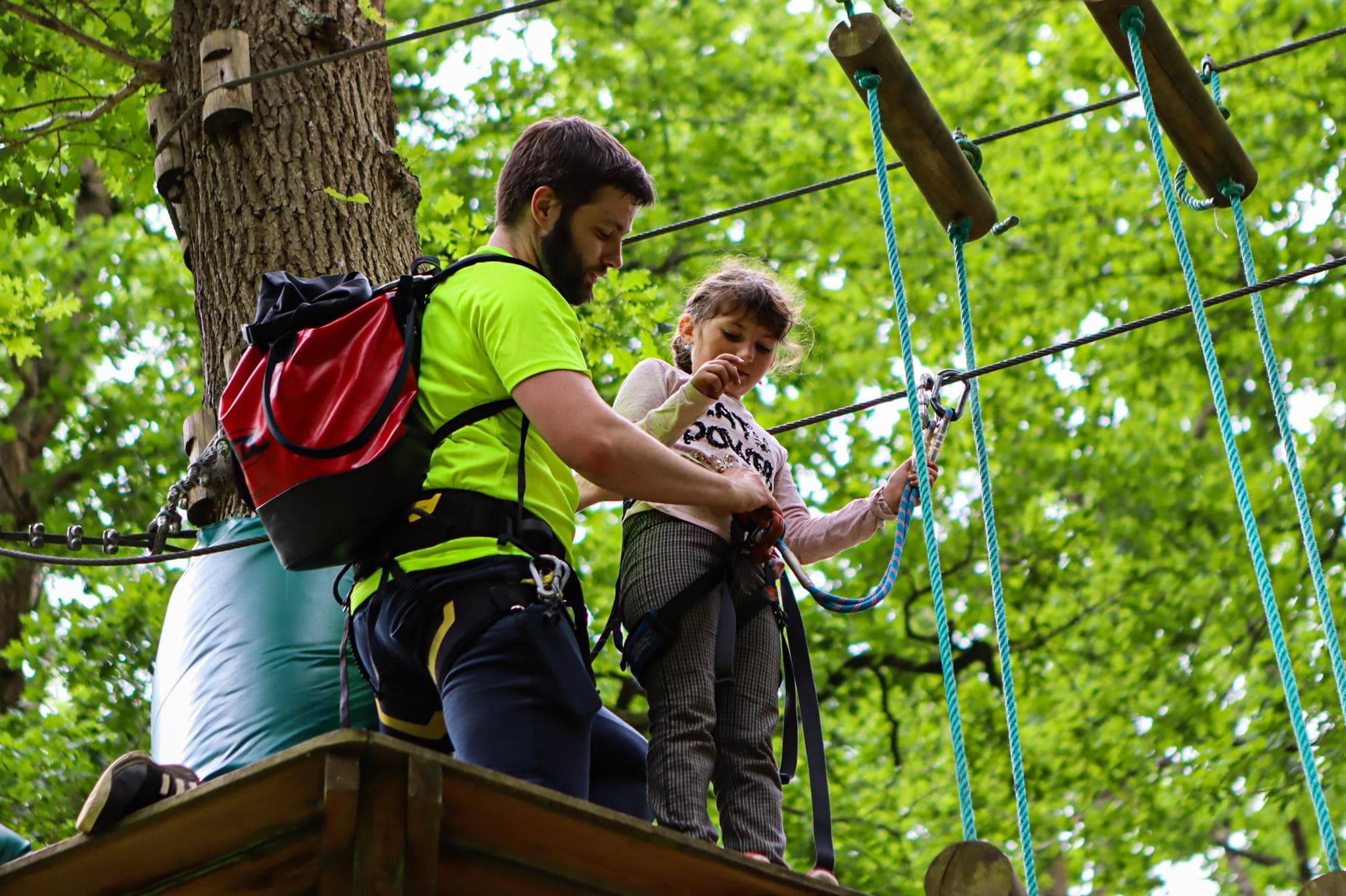 Lacq Aventure parcours accrobranche adulte enfant dans les arbres (11)