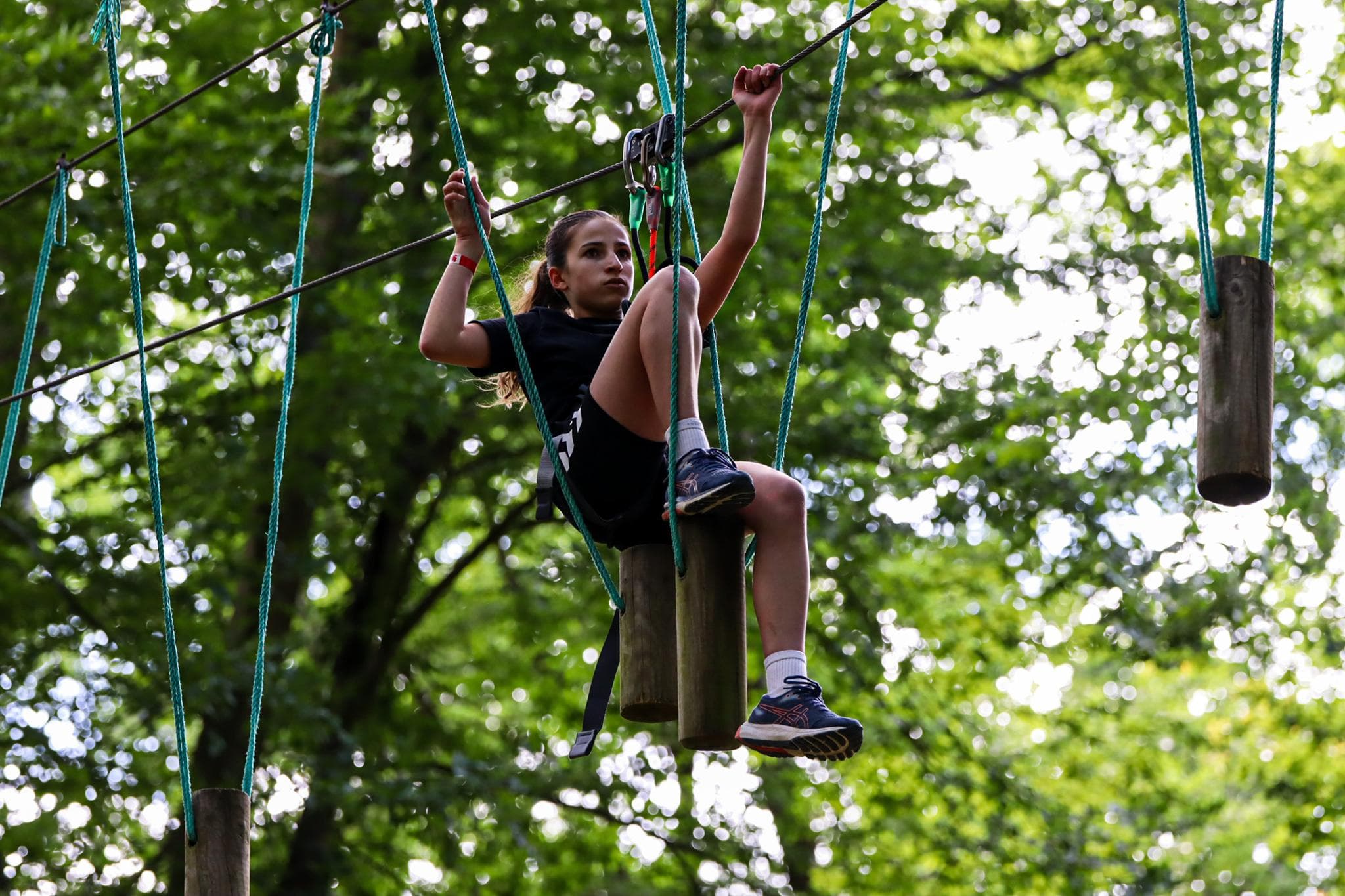 Lacq Aventure parcours accrobranche adulte enfant dans les arbres (22)