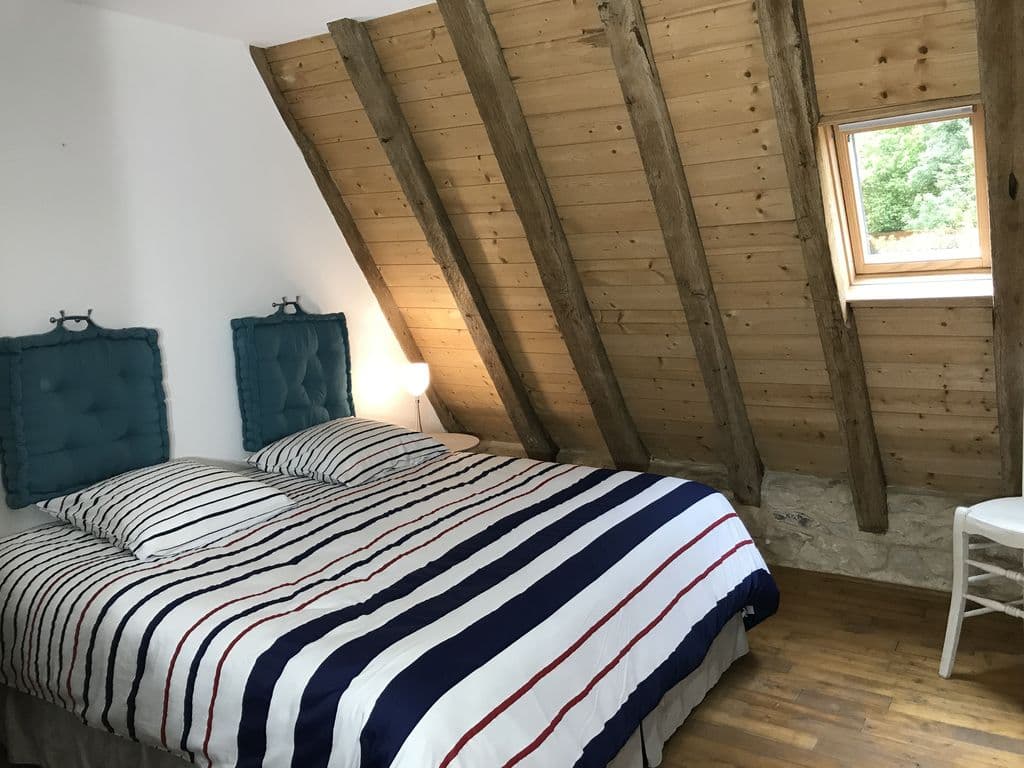 Lalandusse-Moulin-du-Grand-Auque---cote-manoir--chambre-2-
