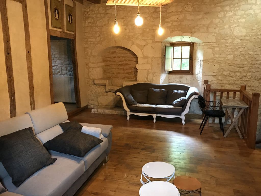 Lalandusse-Moulin-du-Grand-Auque---cote-manoir--salon-