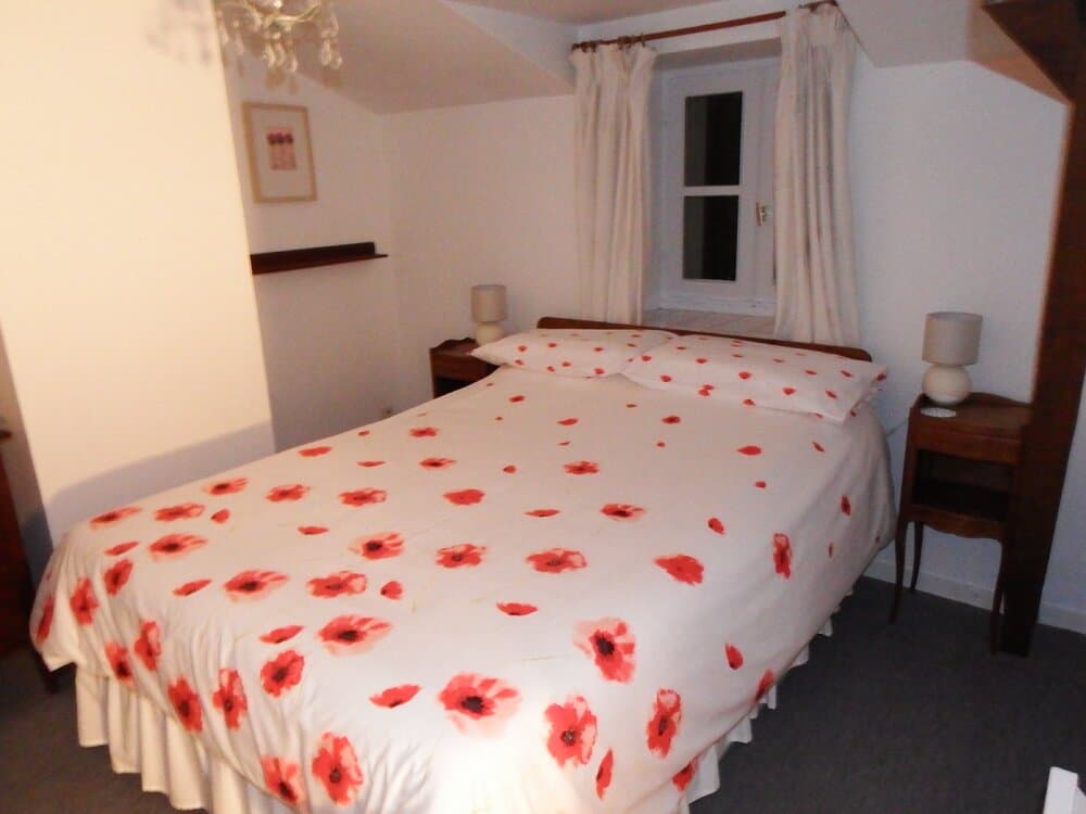 Le Coquelicot Double Bedroom
