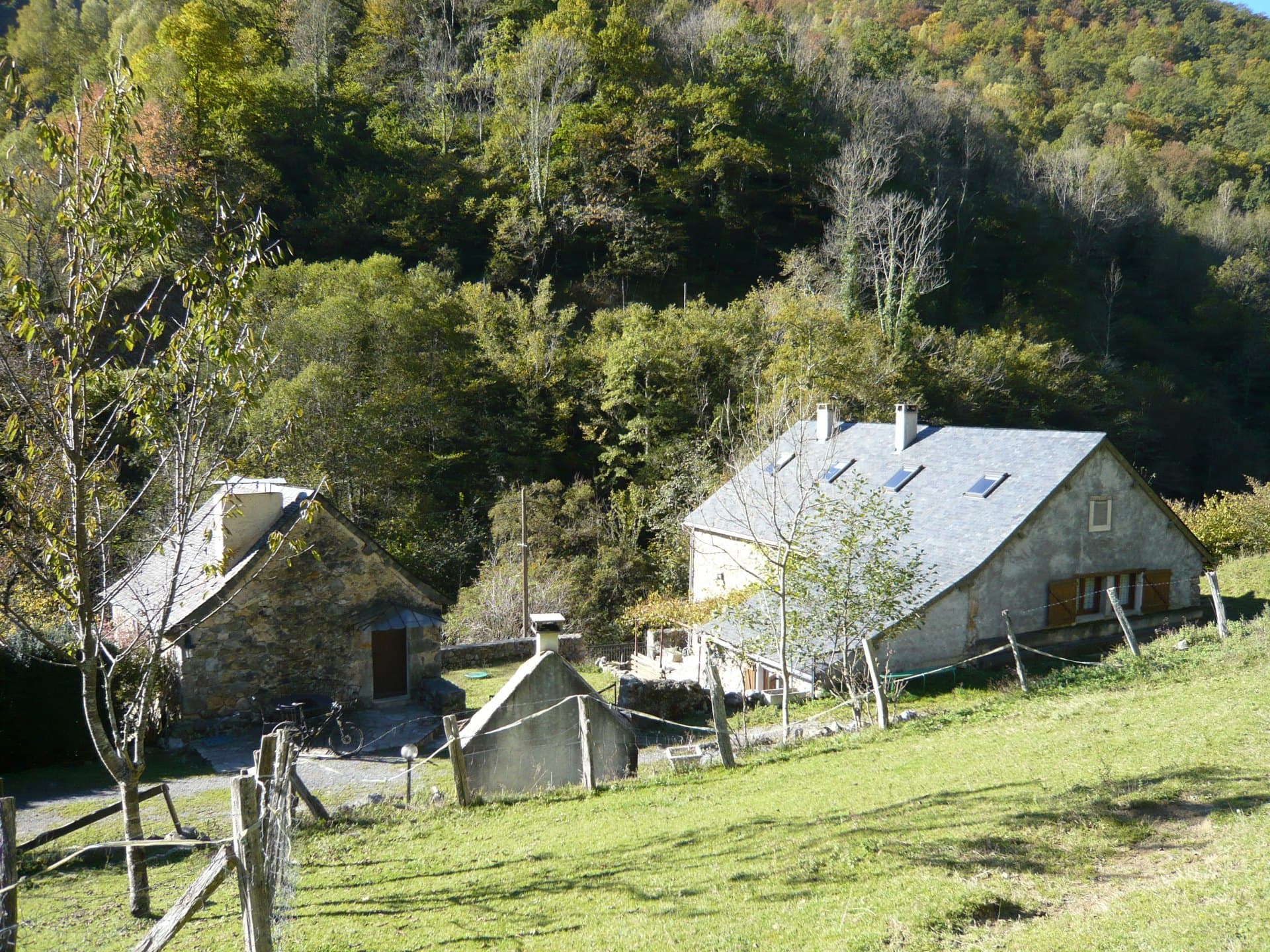 Les-Trois-Maisons-Exterieur-II