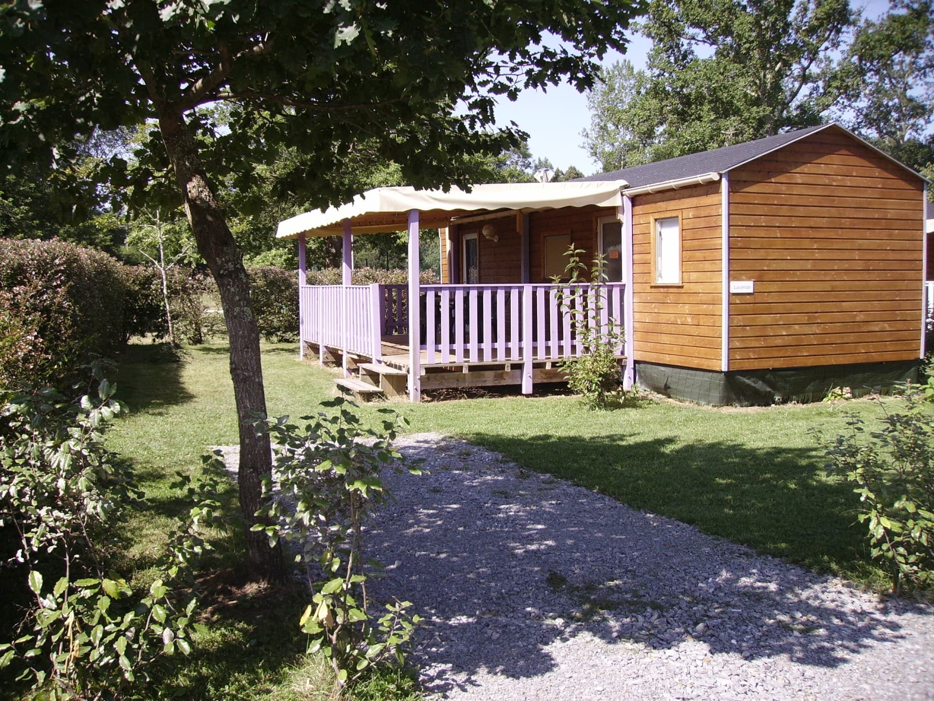 Les berges du Joos - Chalet 2 (Office de Tourisme du Haut Béarn)