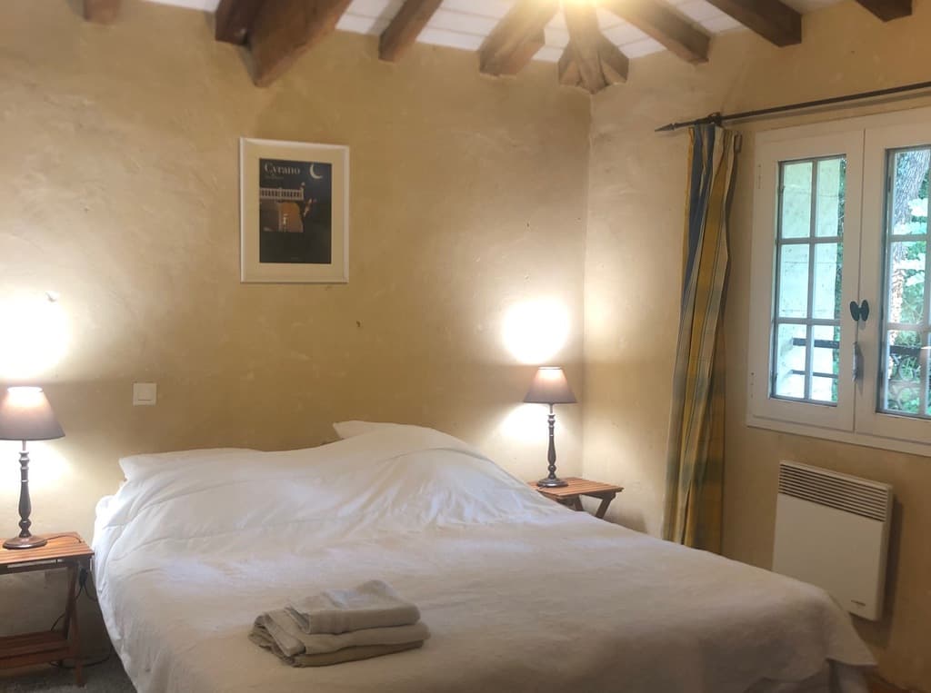 Lit double chambre rdc Domaine Palumbo