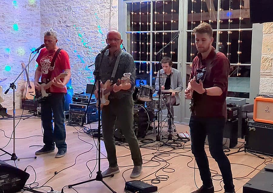 Live-Music-at-La-Balie