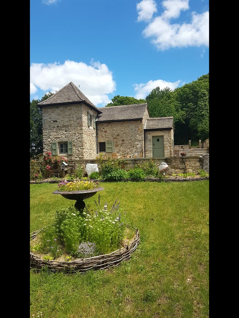 LocationTravert-jardin_Sexcles_2