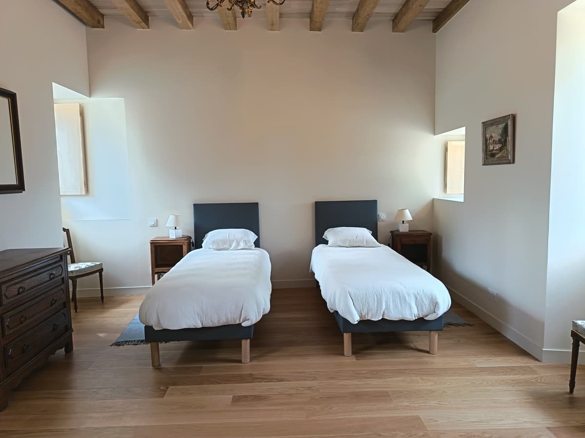 Logis chambre à la marche