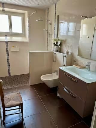MAISON-LAPEYRE-SDB-DOUCHE-ITALIENNE-LAVABO
