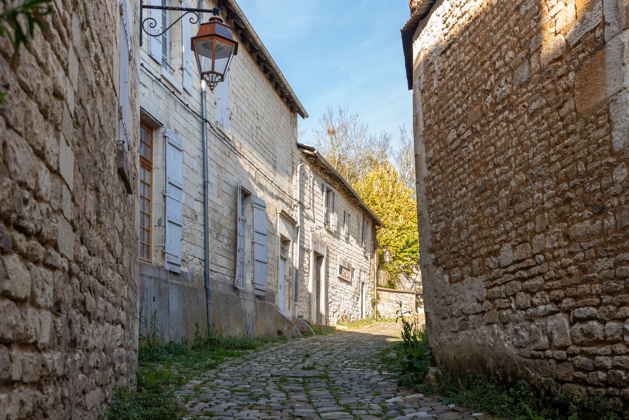MIREBEAU