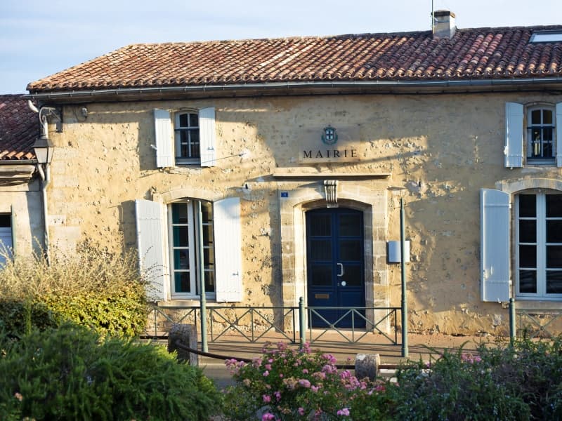 Mairie de La Sauve