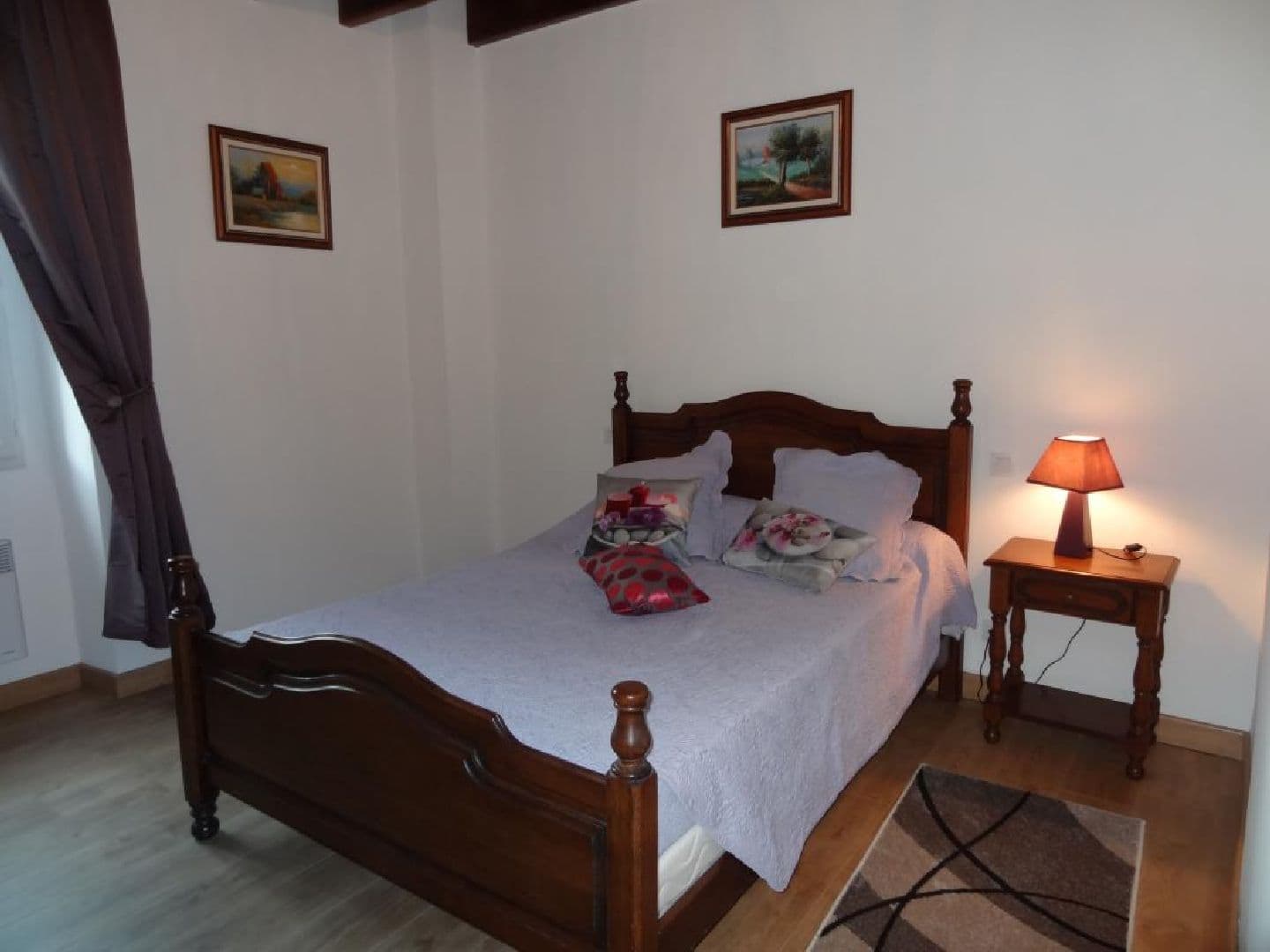 Maison Tambourin - Xantonia - Chambre lit double coussins pois - St Etienne de Baigorry