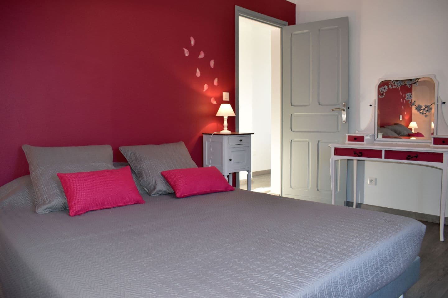 Maison mitoyenne Arradoy chambre lit double - Irouleguy