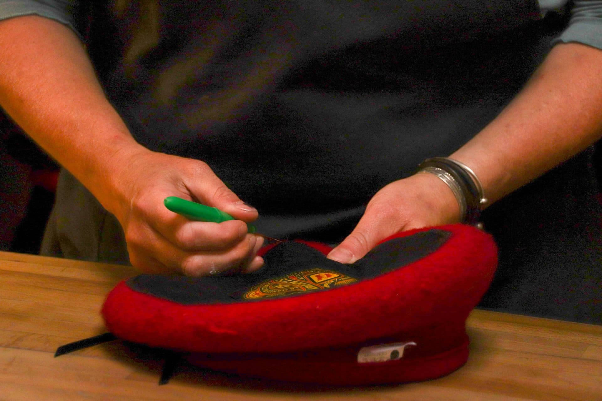 Manufacture-bérets-orthez-beret.jpg