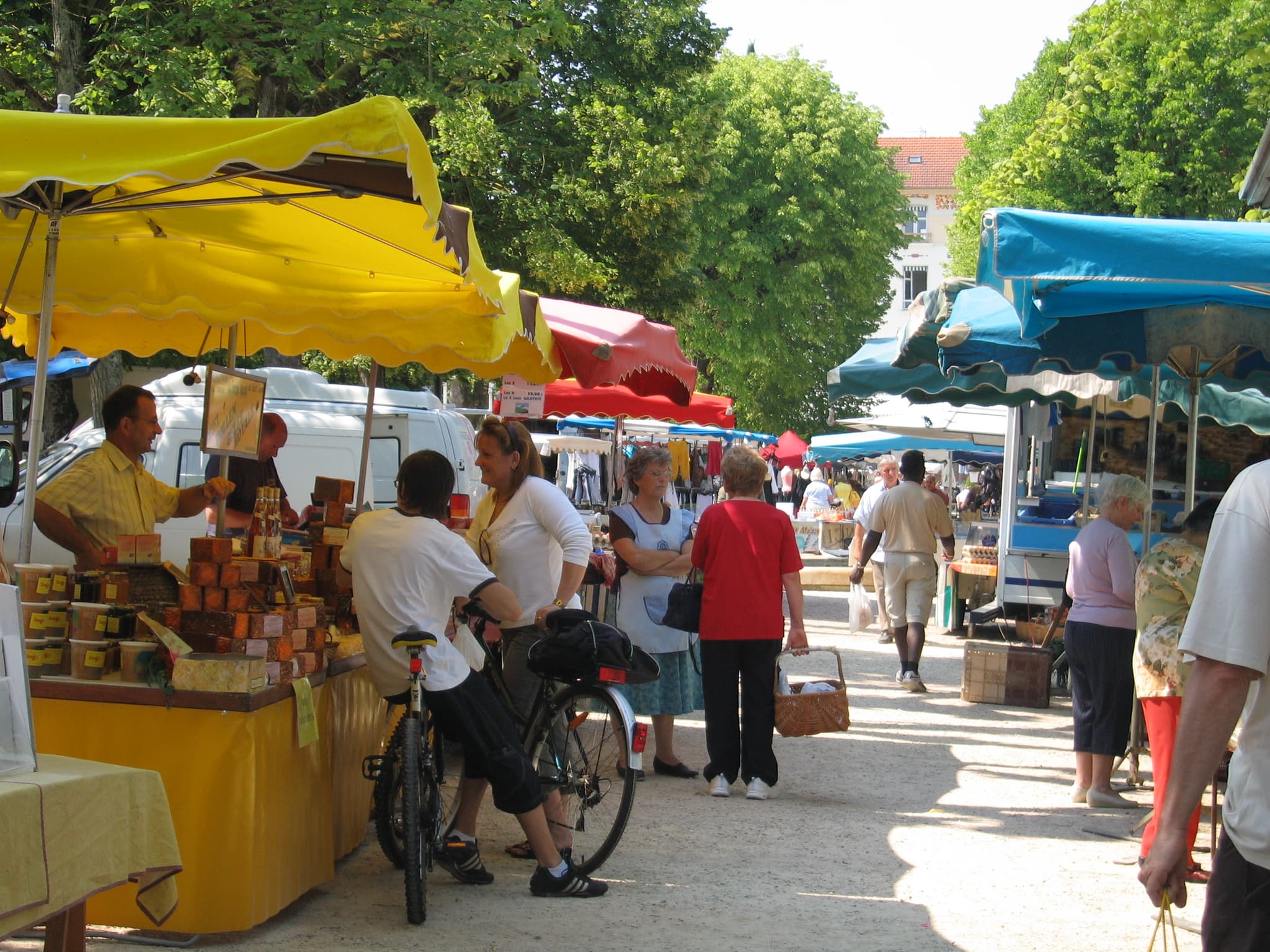 Marchés Hebdomadaires La Roche-Posay