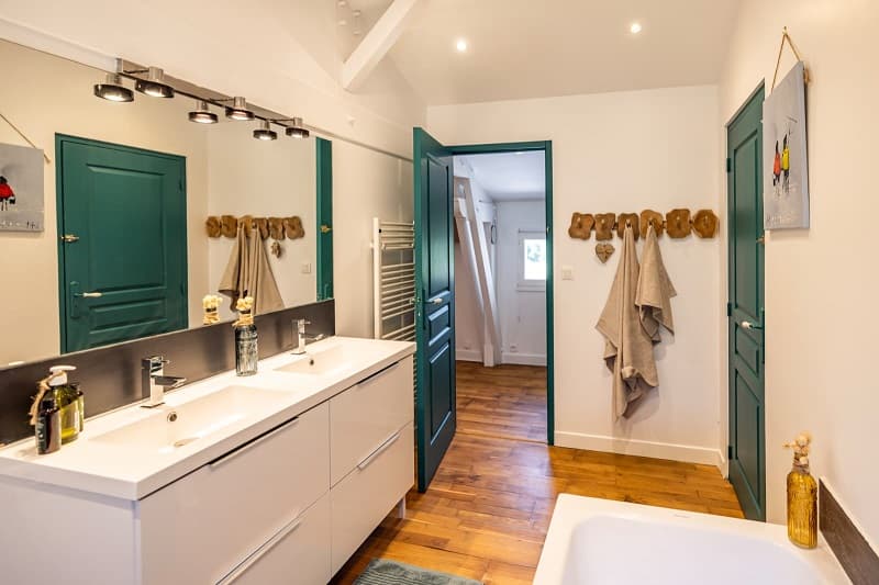 Meublé Domaine pré de l'étang - Salle de bain 1
