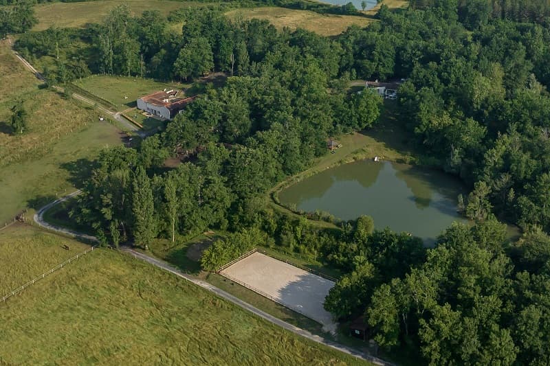 Meublé Domaine pré de l'étang - Vue aérienne globale