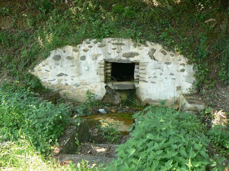 Morlaàs, fontaine du Paradis 3
