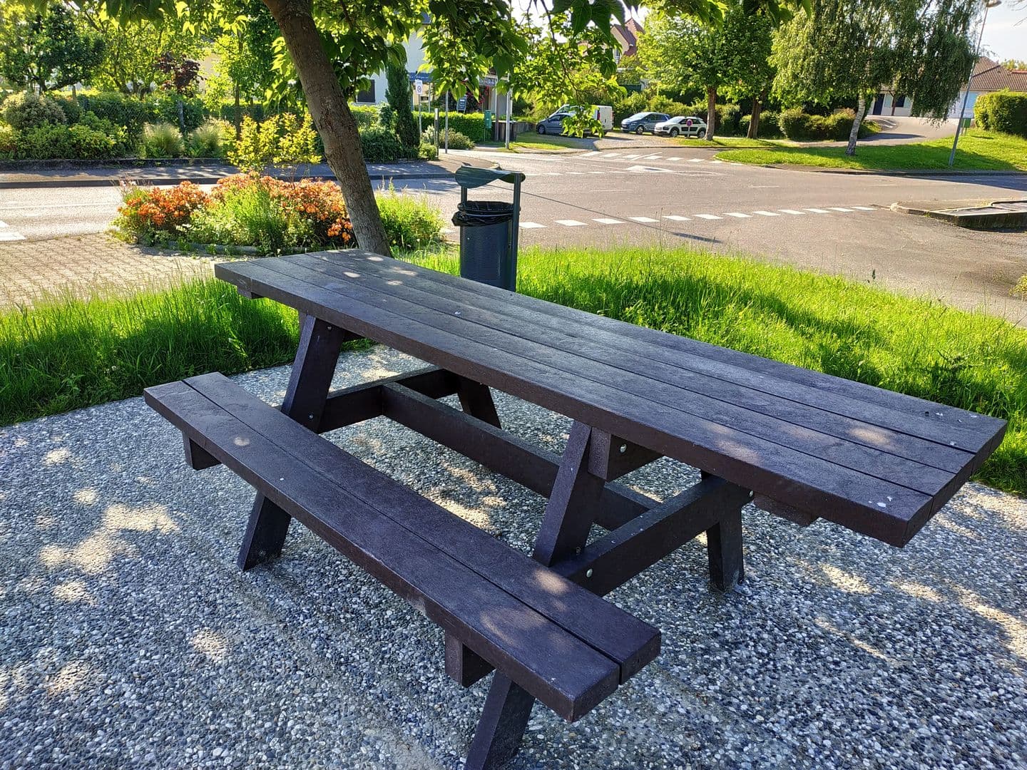 Morlaàs table de pique nique piscine