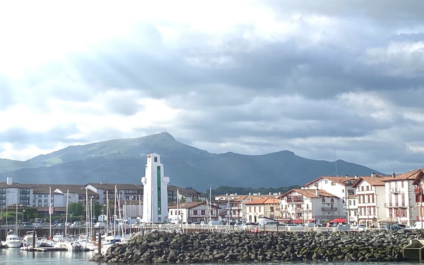 Natacha-St.Jean-de-Luz-1-retouche-1440