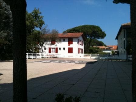 Pays Basque Hendaye Plage T3 appartement 4 à 5 personnes locations de vacances bord de mer Lidwine Goélands arriere Hendaye Tourisme