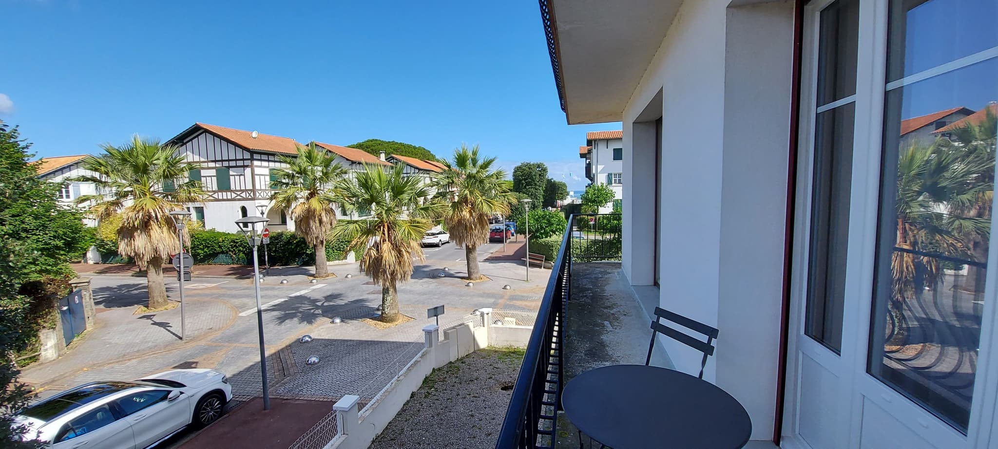 Pays Basque Hendaye Plage T4 appartement 6 à 7 personnes locations de vacances bord de mer Marthe Oliviers vue vers plage Hendaye Tourisme