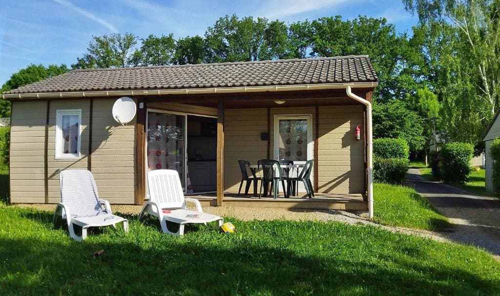 Camping Complexe touristique la Montagne Limousine-1