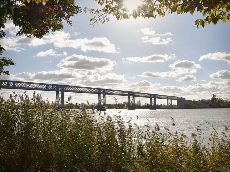 Pont Eiffel-Cubzac-les-ponts (800x600)
