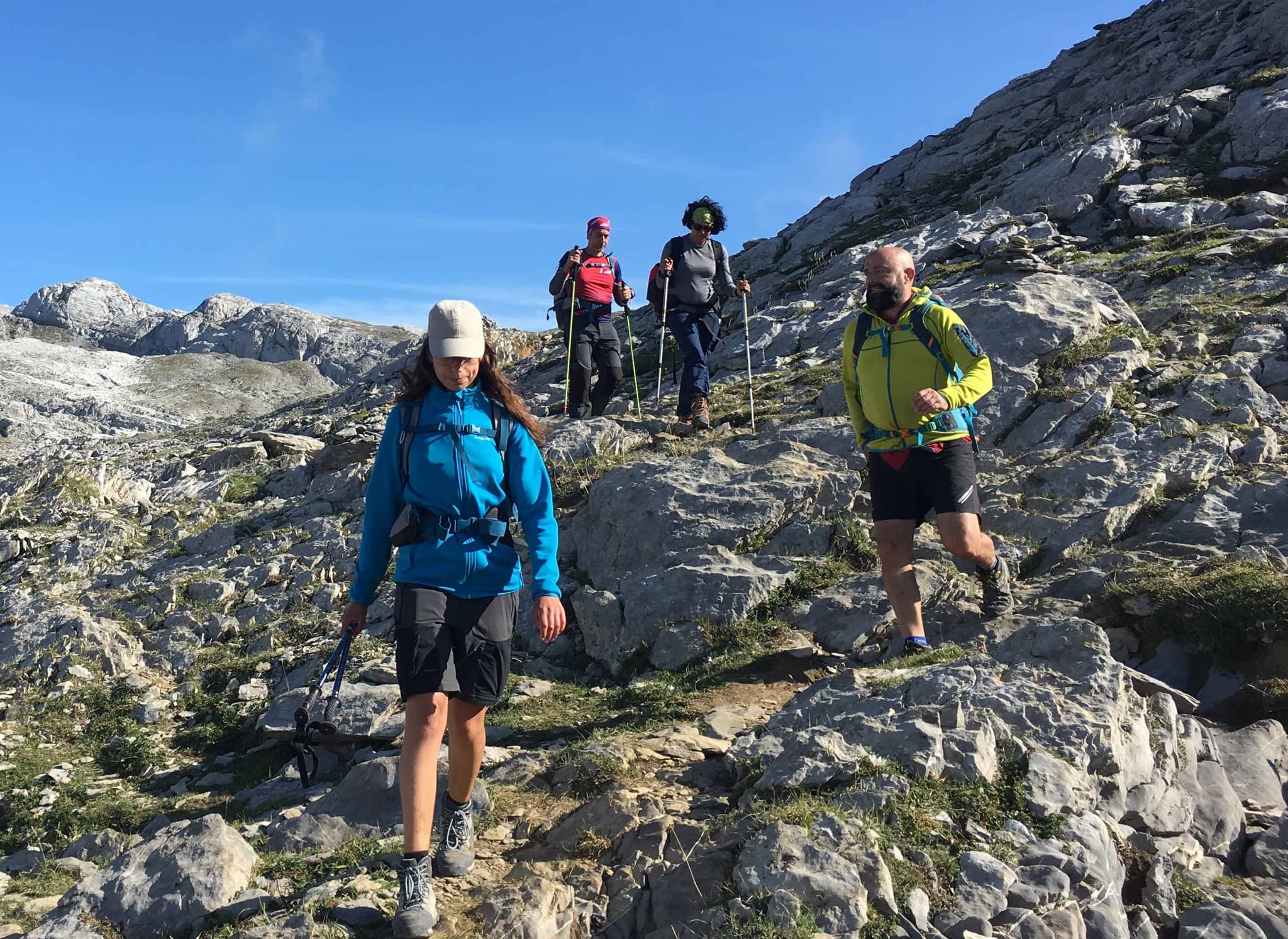 Randonnée dans les Arres d'Anie