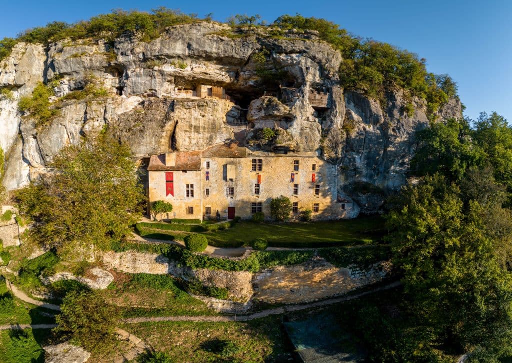 Tursac Maison forte de Reignac (31)