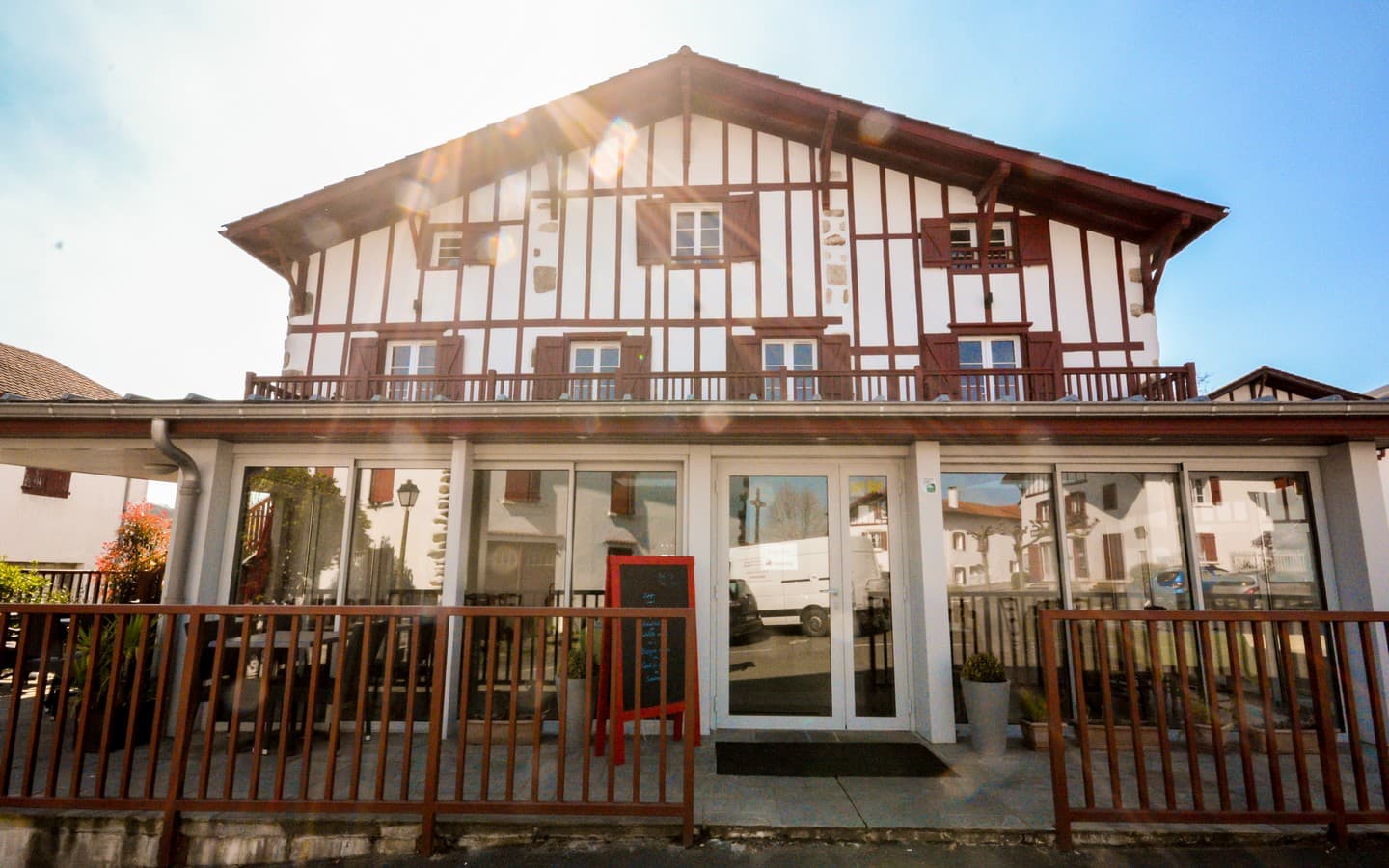 Hôtel restaurant Dermit Mendionde