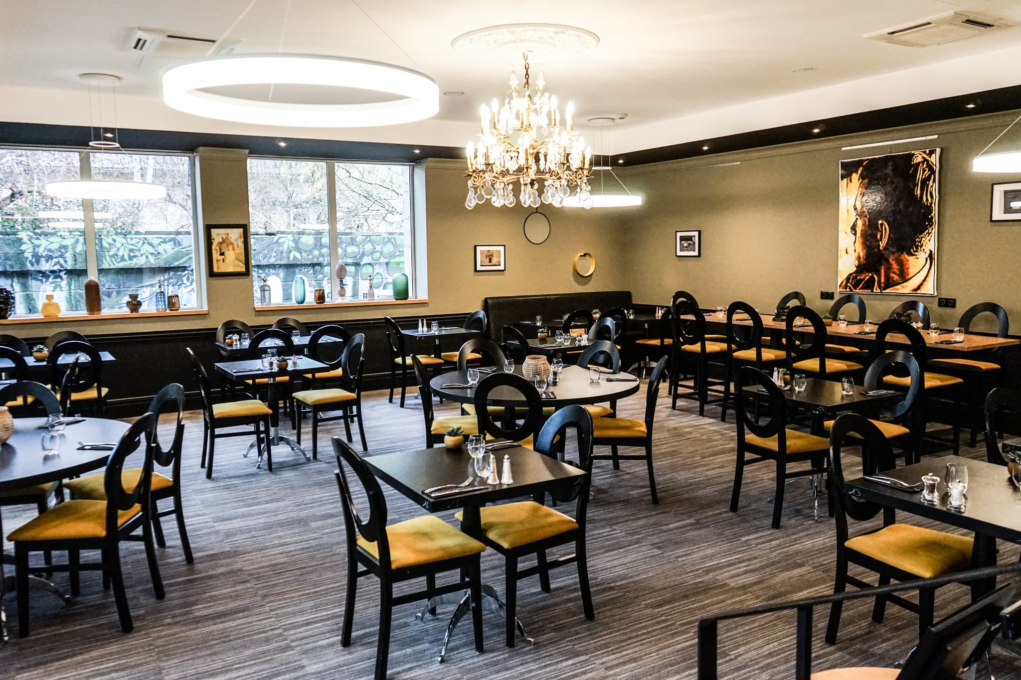SALLE RESTAURANT